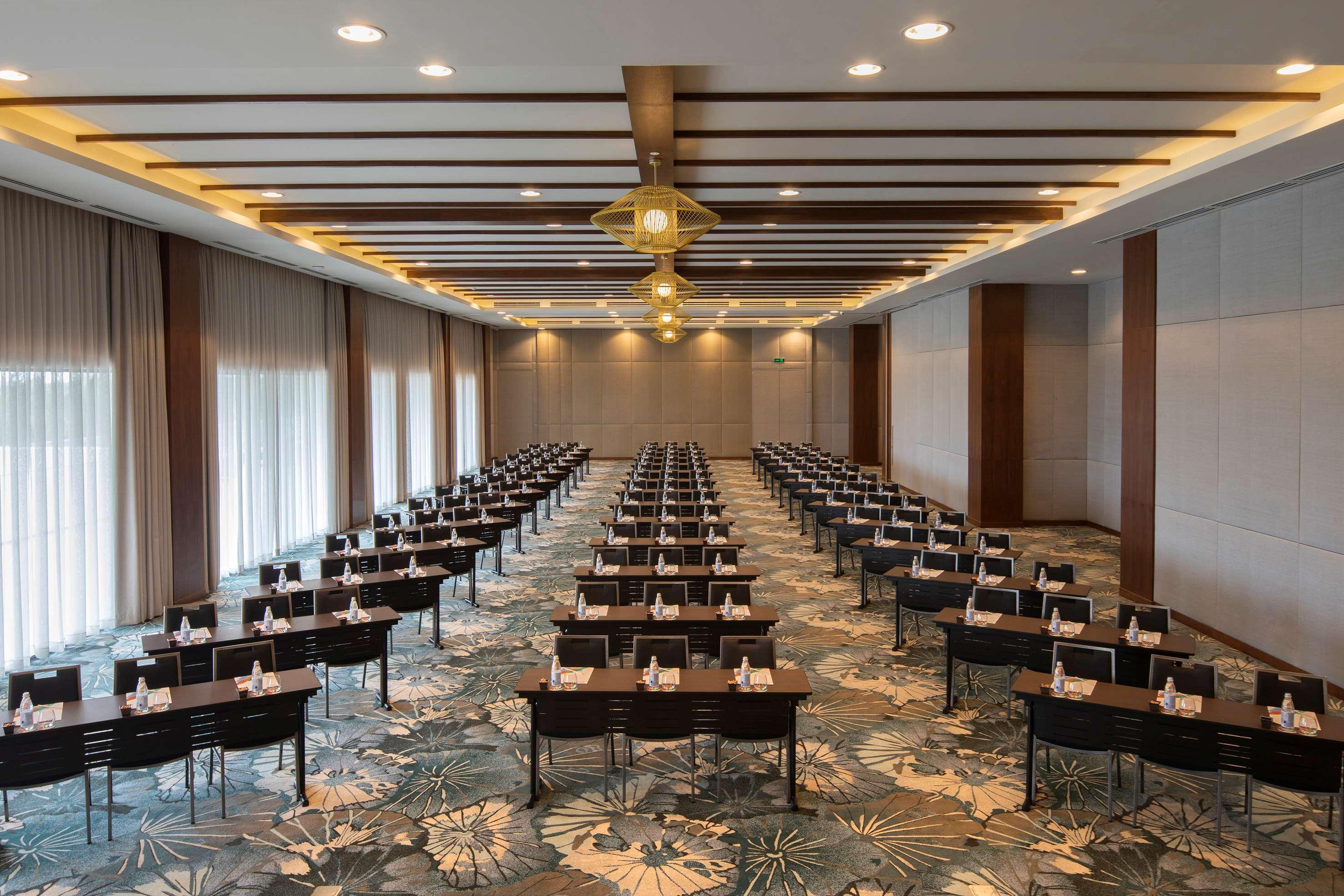 Melia Ho Tram Beach Resort Exterior photo Meeting room