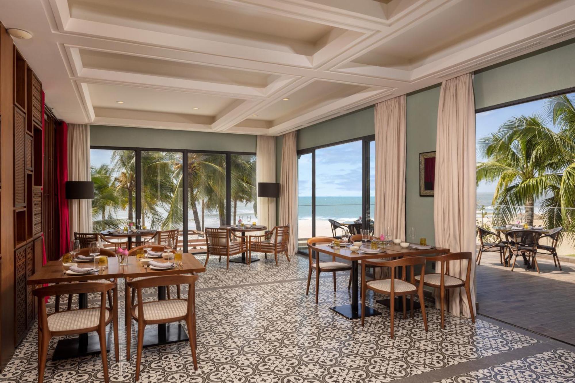 Melia Ho Tram Beach Resort Exterior photo The Beach Club