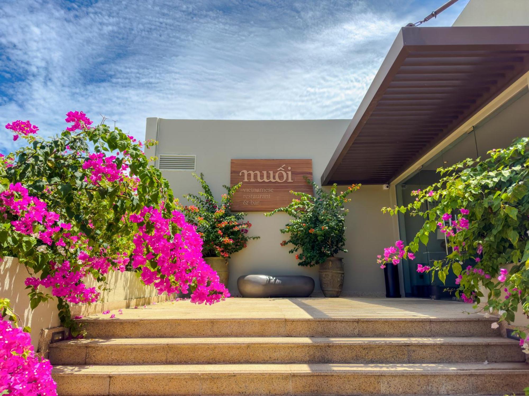 Melia Ho Tram Beach Resort Exterior photo Entrance to the museum