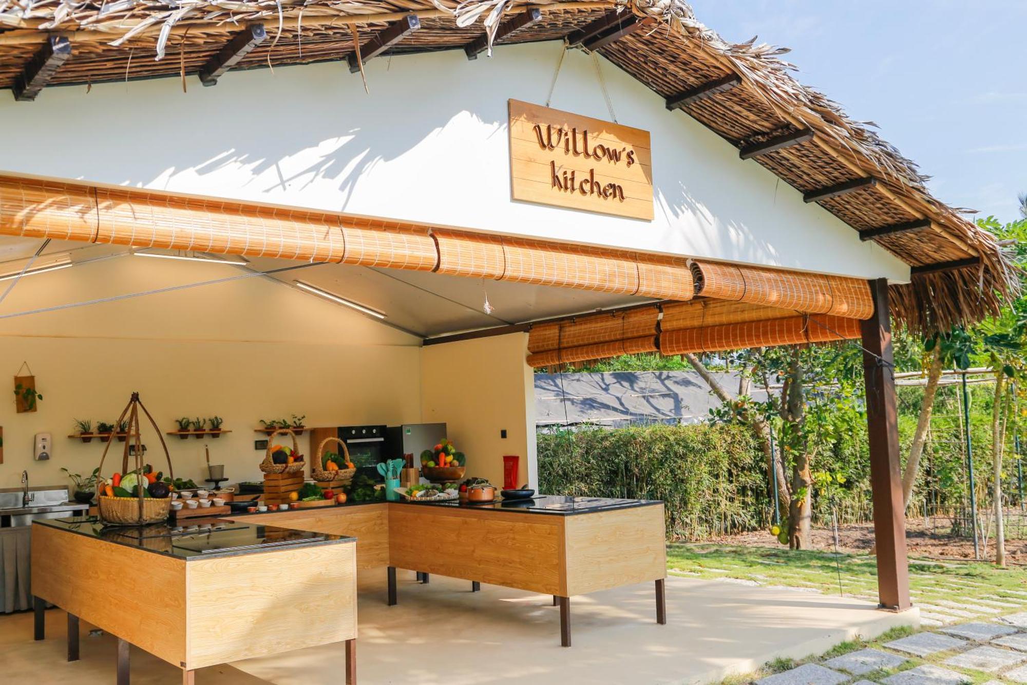 Melia Ho Tram Beach Resort Exterior photo The Willow's Kitchen