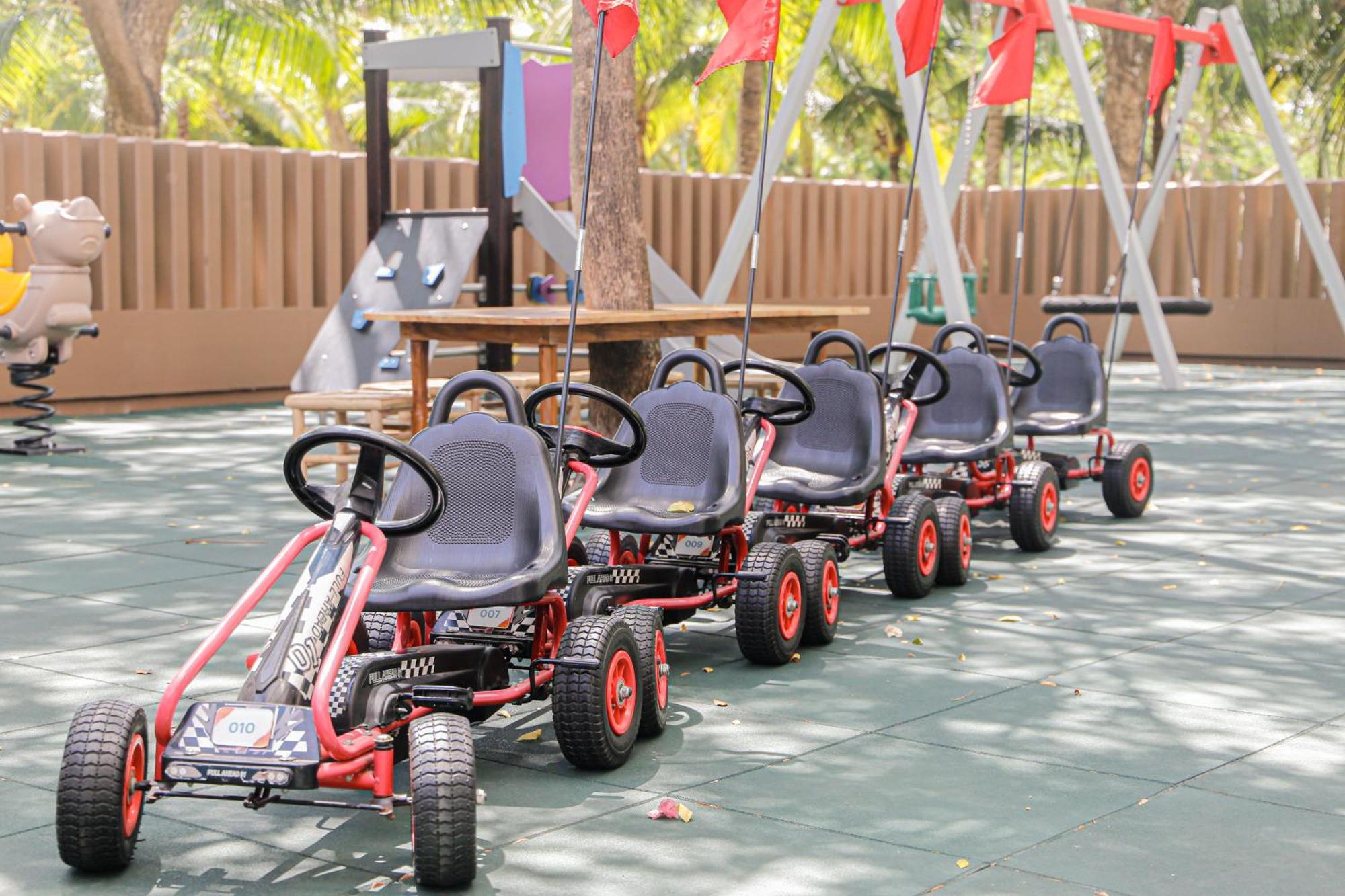 Melia Ho Tram Beach Resort Exterior photo Kart racing